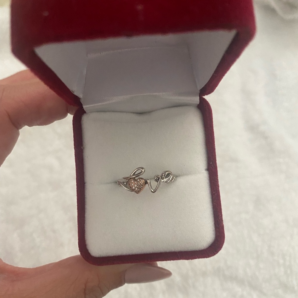 ‼️SOLD‼️Love ring